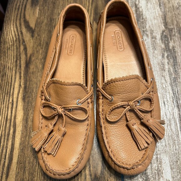 COACH Nadia Moccasin British Tan sz 6 - Picture 1 of 5